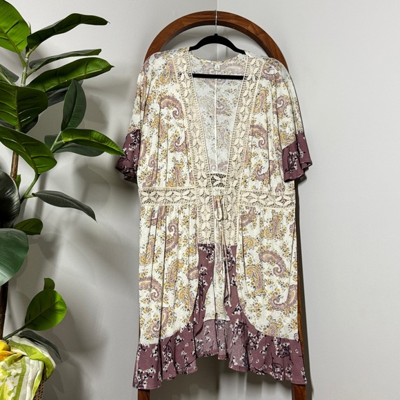 Cato XL Mixed Floral Ruffle Crochet Trim Open Front Kimono Cover Up Top - Picture 1 of 9